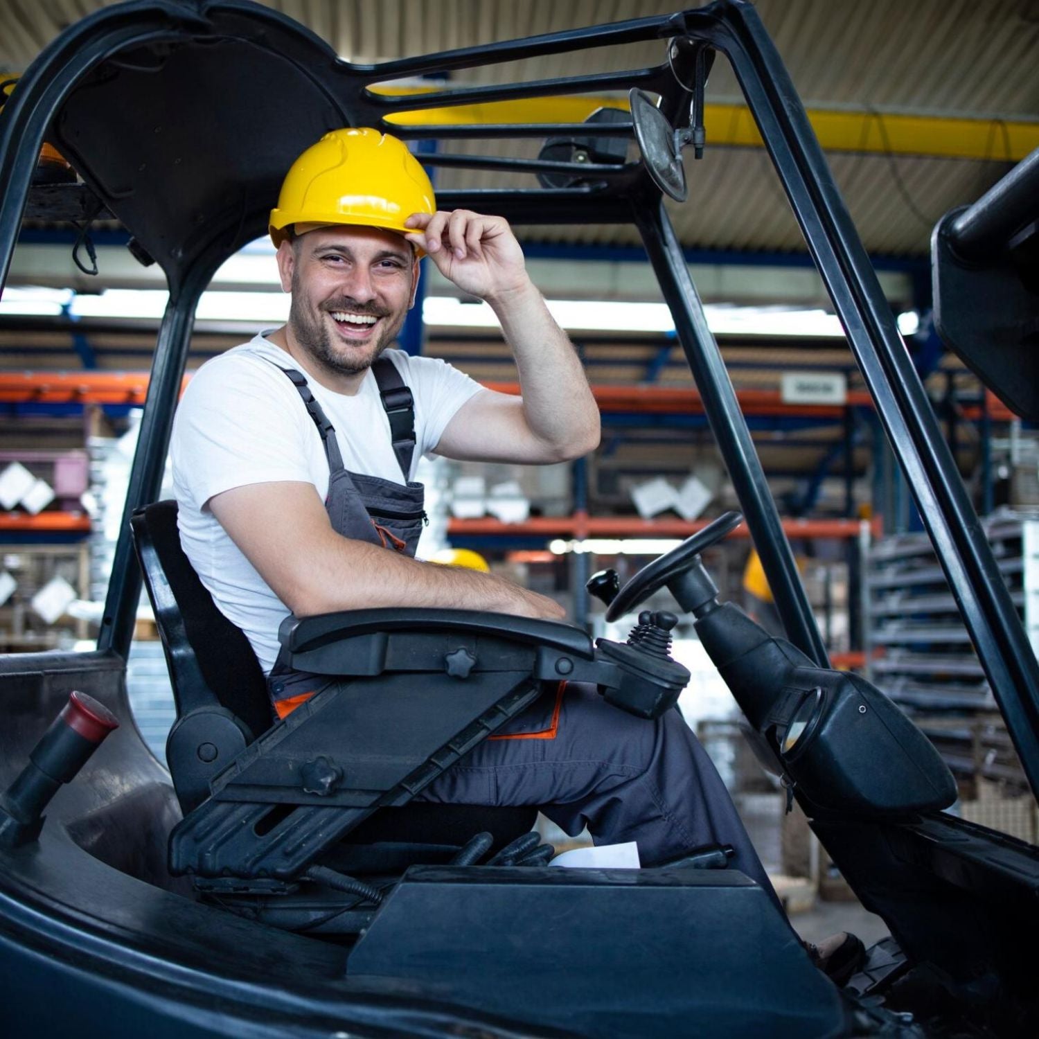 Guía Completa: Montacargas de Gasolina 2.5 Toneladas UN FORKLIFT