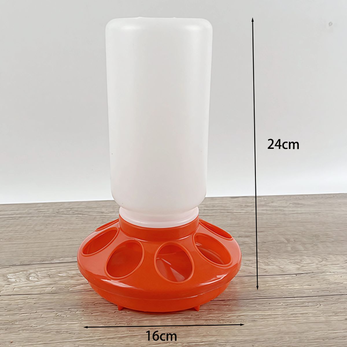 Comedero para Pollos. 24x16cm. Alimentador para Aves de Corral. Capacidad de 300g.