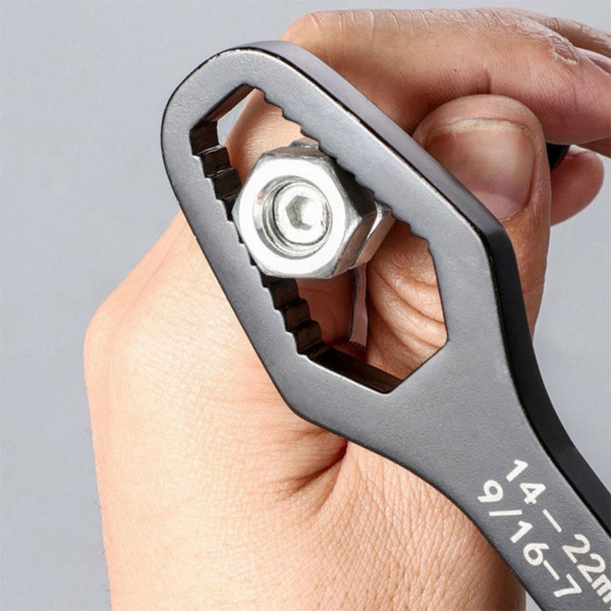 Llave Universal de Doble Boca para Tuercas 5/16" a 7/8". Largo 220mm. Herramienta