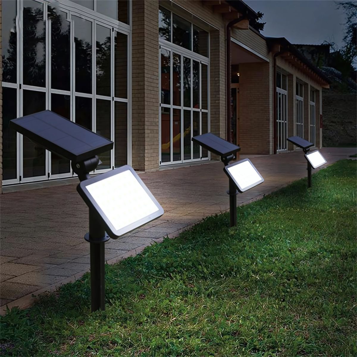 Foco Lampara Solar Para Césped O Pared 48LED. Color Negro. Reflector Solar tipo estaca Para Jardín. (Luz Cálida)