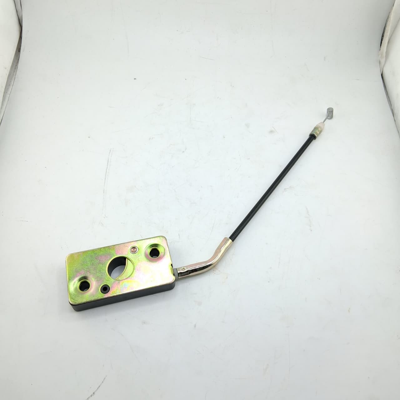 SAET LOCK BRACKET ASSY (RK150)