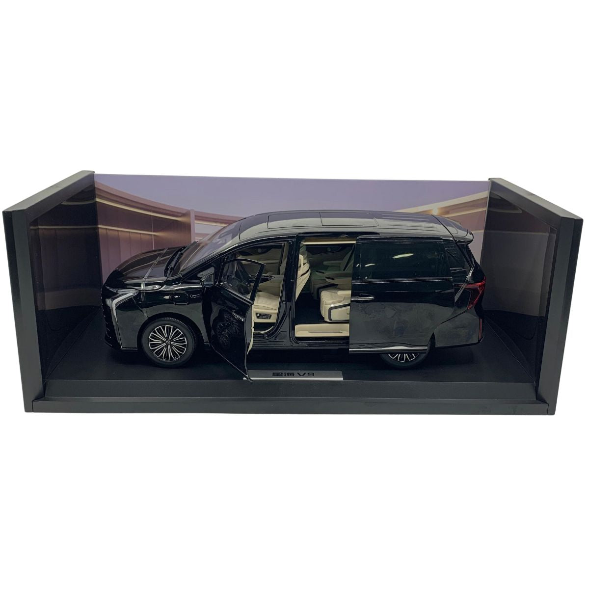 Modelo de auto - V9