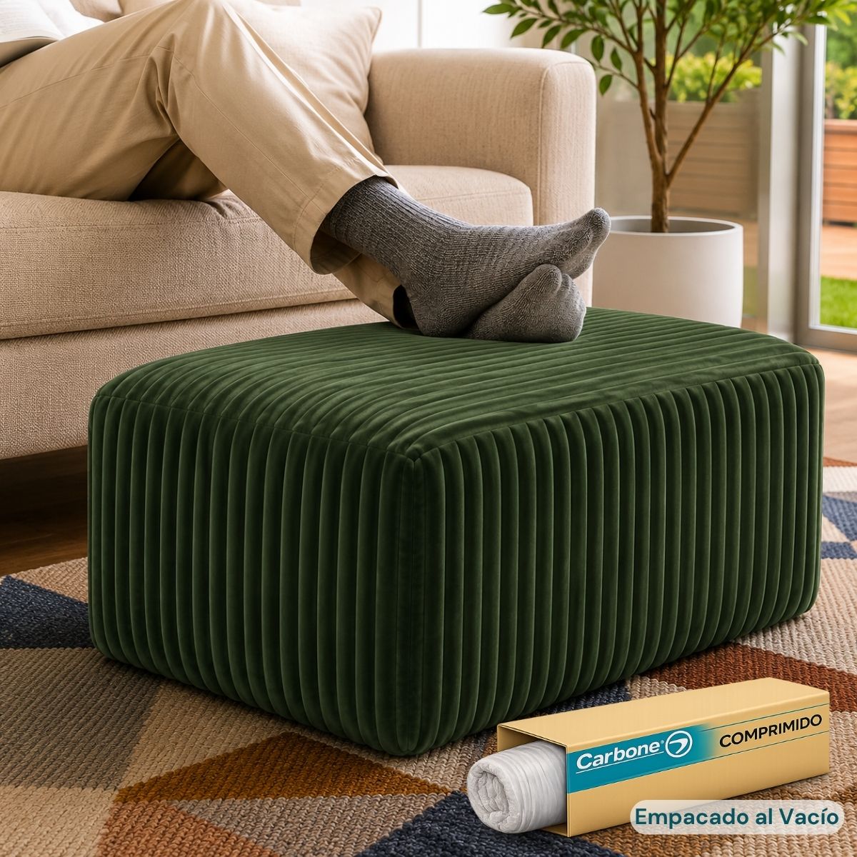 Ottoman Empacado al Vacío con Espuma 32D de Alta Densidad (65x48x27cm). Puff reposapiés. Color verde.