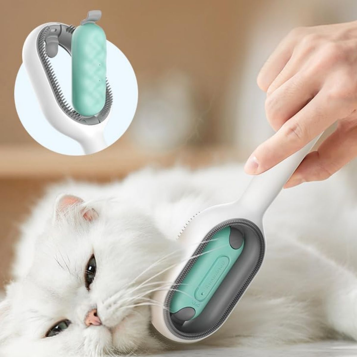 Cepillo para Mascotas con Depósito de Agua Integrado, Removedor de Pelo y Masajeador 3 en 1. Cepillo de Limpieza para Perros y Gatos de Silicona Suave.