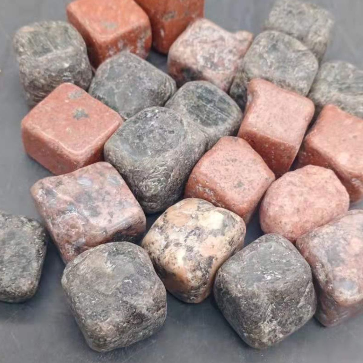 Cubos de Piedra Natural Pulida para Jardín, Macetas, Decoración. 2-3CM aprox 20-23 pieces