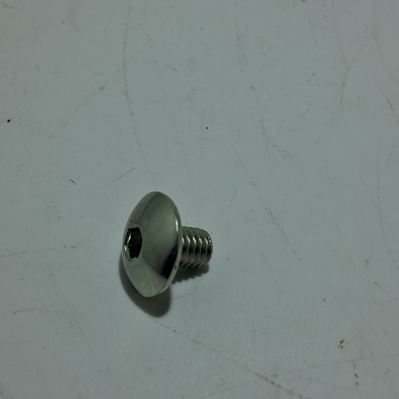 Perno M6x8 (TNT600)