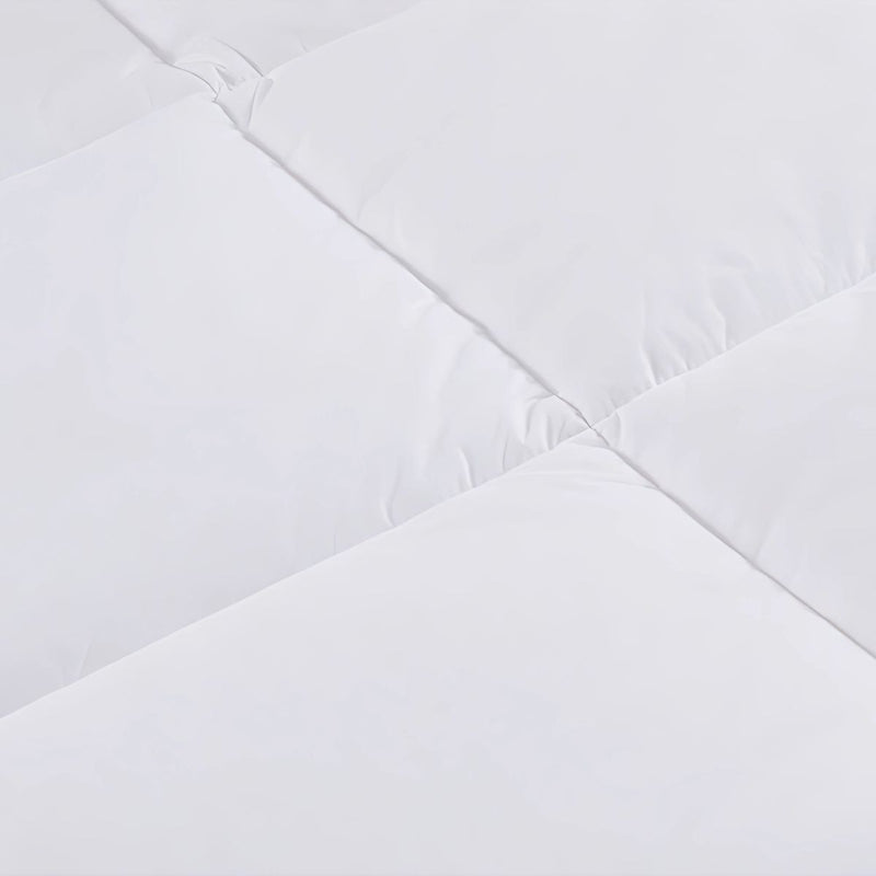 Sobrecama Duvet Blanco. 100% algodón. Relleno de 400 g/m².  Calidad hotelera.
