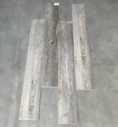 Piso SPC Madera Ash Oak 1220 x 180 x 5.5 mm con IXPE 10 pc. pack 2.2 m2