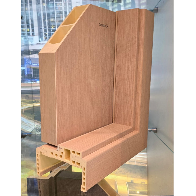 Esquina muestra de exhibición puerta WPC color Fresno 280X350MM