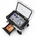 Cooler Ninja FrostVault de 45QT con ruedas. Hielera térmica con Dry Zone, gaveta inferior y alta conservación de frío. Color Blanco.