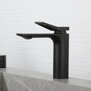 Llave de lavamanos individual. Grifo de lavabo color negro.