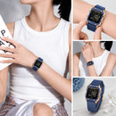 Naviforce Reloj Digital Azul con Detalles Rose Gold y Correa de Silicona, Diámetro de 34 mm, Cristal Acrílico HD y Resistencia al Agua 5 ATM.