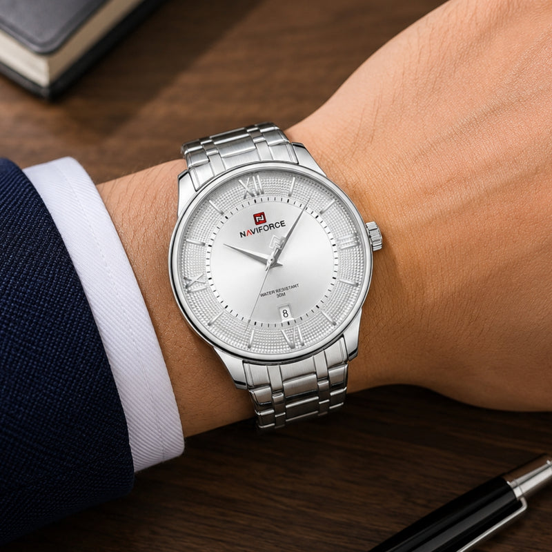 Naviforce Reloj Analógico Blanco con Correa de Acero Inoxidable Diámetro de 42 mm Calendario y Resistencia al Agua 3 ATM