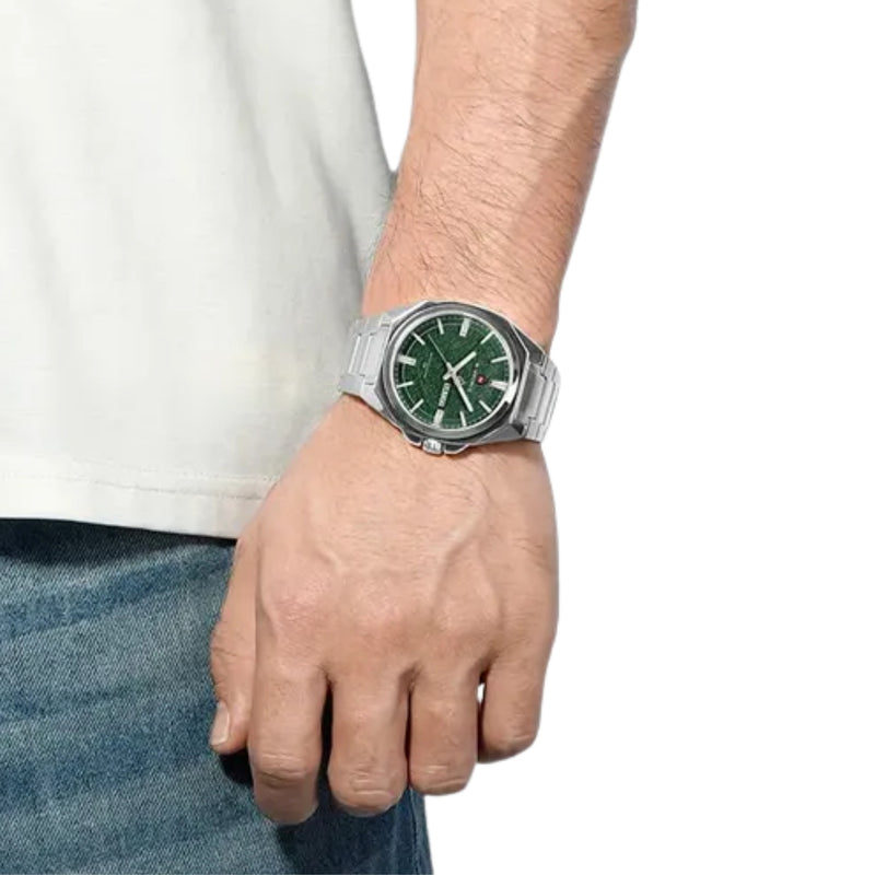 Naviforce Reloj Analógico Verde con Caja y Correa de Acero Inoxidable, Diámetro de 41 mm, Calendario y Resistencia al Agua 3 ATM.