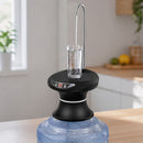 Dispensador de Agua Eléctrico Recargable USB. Color negro. Bomba de agua automática con pantalla digital para garrafón o garrafa de agua.