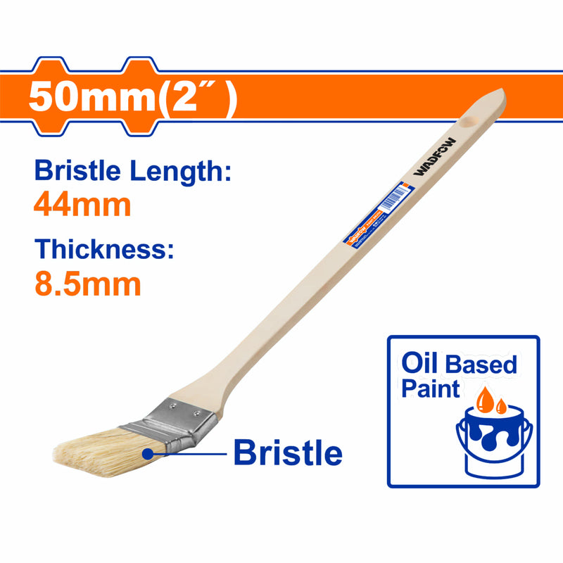 Brocha para pintar 2"(50mm). Pincel plano cabeza curva. Largo:44mm. Grosor:8.5mm. Mango de madera.