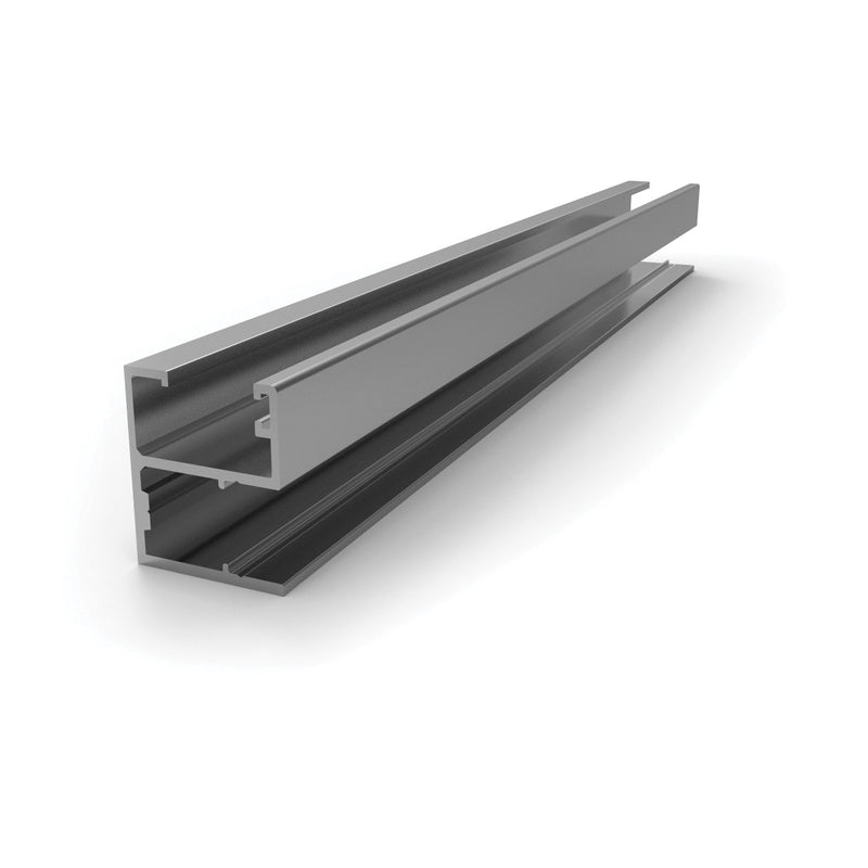 Perfil inferior horizontal para soportar el vidrio 5.8 mts. Acabado inox ligth.