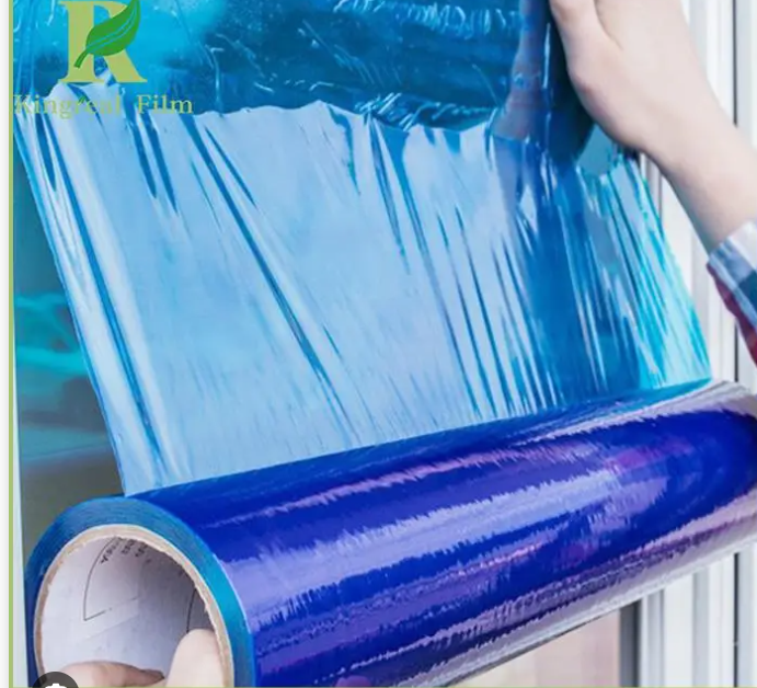 Rollo de plastico azul protector de alta calidad, 1 año de duracion ,80 micrometros de espesor, 610mm de ancho para protejer vidrios , aluminio