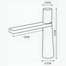 Llave De Lavamanos Individual. Grifo De Lavabo Color Negro. Pluma. Modelo bajo.