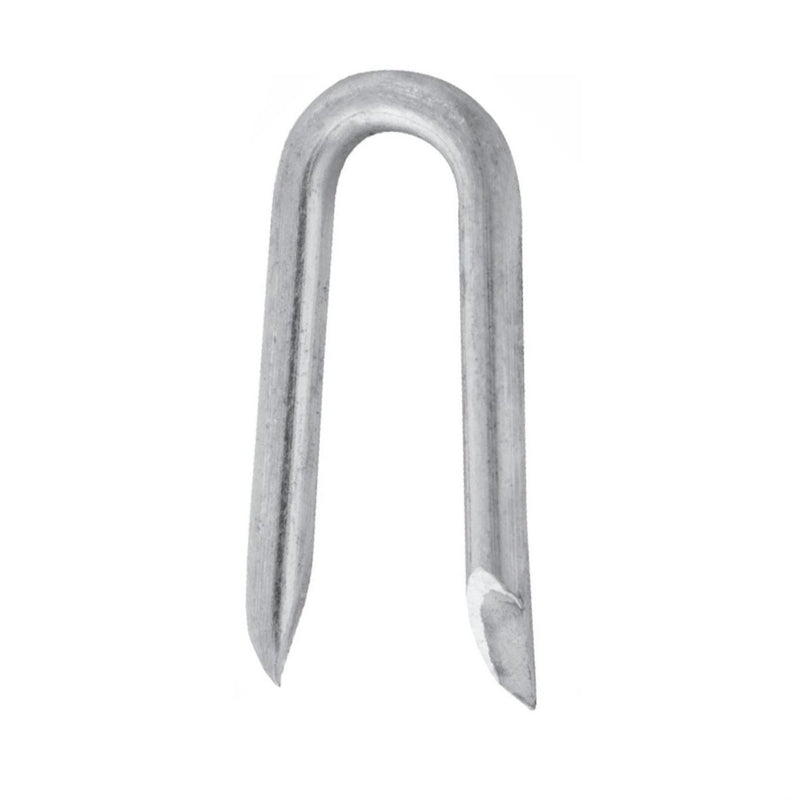 Grapa U galvanizada de 4mm x40 mm. para alambre de puas Bolsa de 1kg.