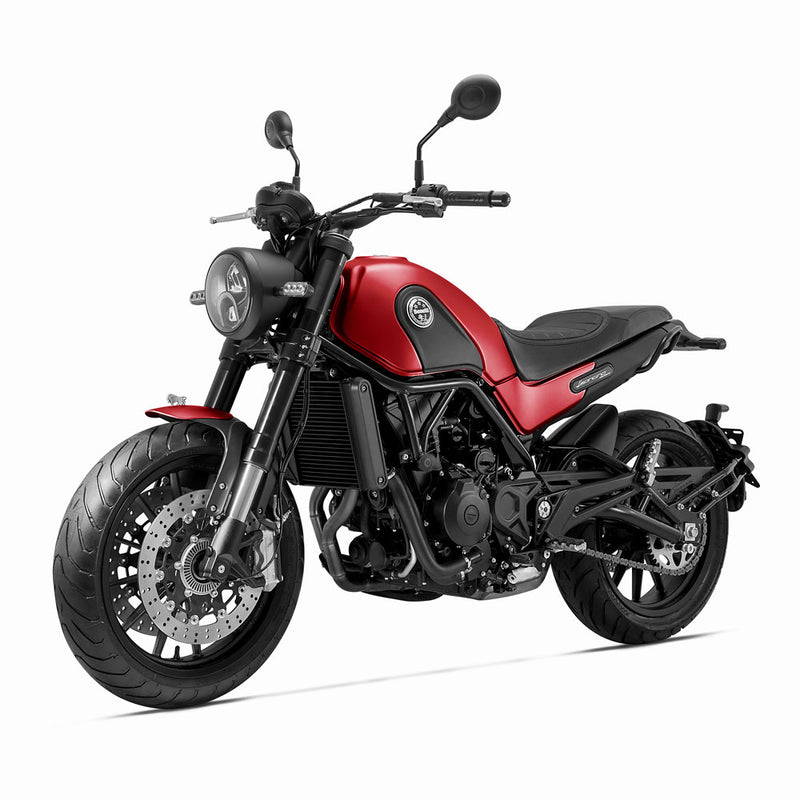 Benelli Leoncino 500cc  Color Rojo Motor Bicilindrico enfriado por liquido Inyec elect 8val DOHC 35.
