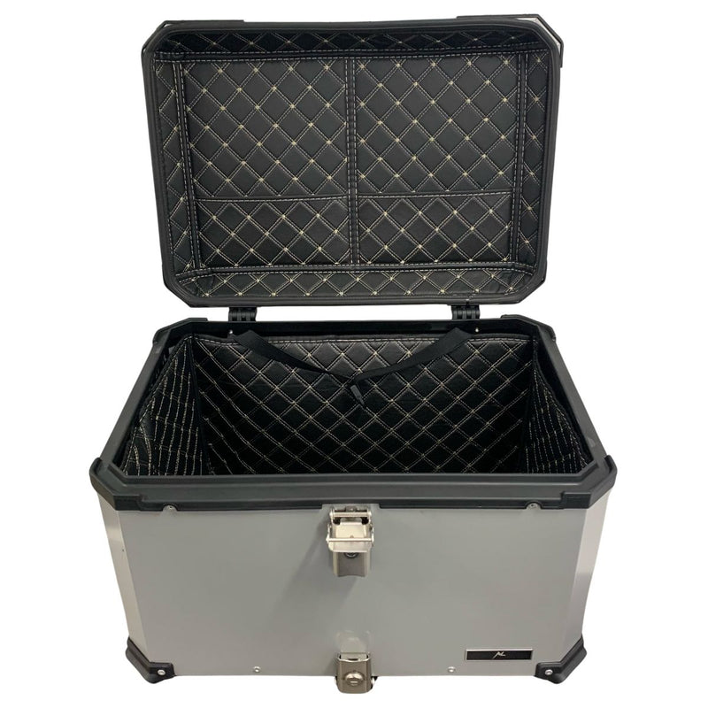 Baúl para Motocicleta Capacidad 55lt Color Negro Plateado