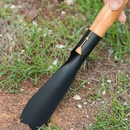 Pala de Jardinería Multiusos con Mango Ergonómico de Madera. Ideal para Sembrar Plantas, Suculentas y Huertos. Resistente y Punta Afilada.