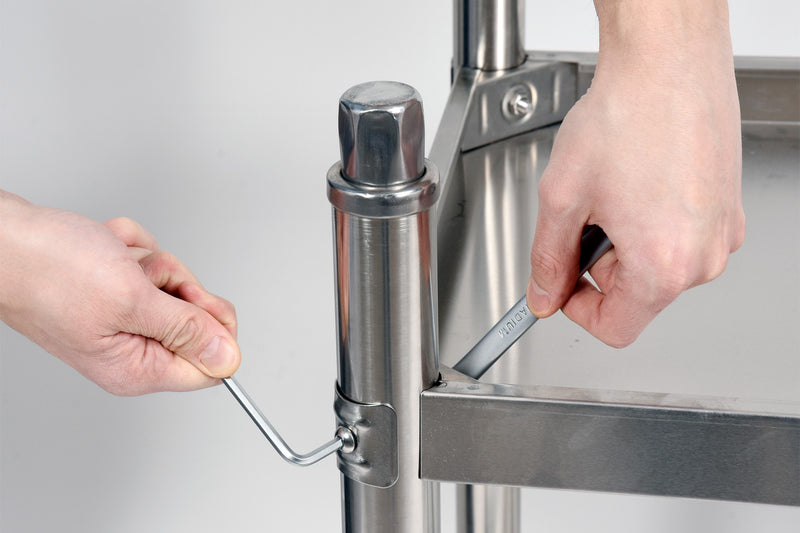 Mesa acero inoxidable  Con Protector Contra Salpicaduras W 700mm X H 850mm