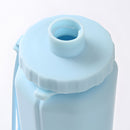 Botella de agua plegable de silicona 600ml. Termo portátil. Diseño flexible compactable. BPA Free. Color celeste.