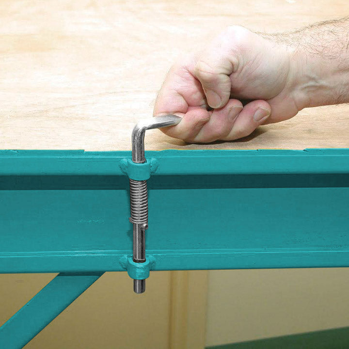 Andamio 6 pies, capacidad 1000 lbs. con 4 ruedas ancho 2 pies.