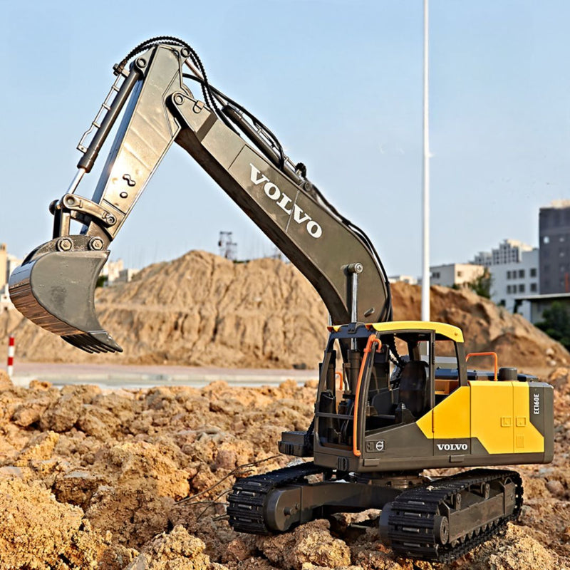 Excavadora 3 en 1 a control remoto. Juguete para niños. Con accesorios intercambiables y rotación 660°.