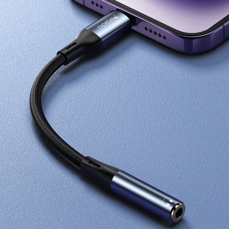 Adaptador Lightning Y Jack 3.5Mm.  Plug & Play. Cable Ideal Para Apple: Iphone & Ipad. Largo: 12cm.