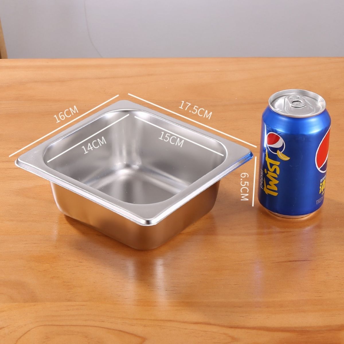 Bandejas GN 1/6 de Acero Inoxidable 1.3L. (17.5x16x6.5cm) para Buffet Hoteles Restaurantes Catering. (No incluye Tapa) Gastronorm.