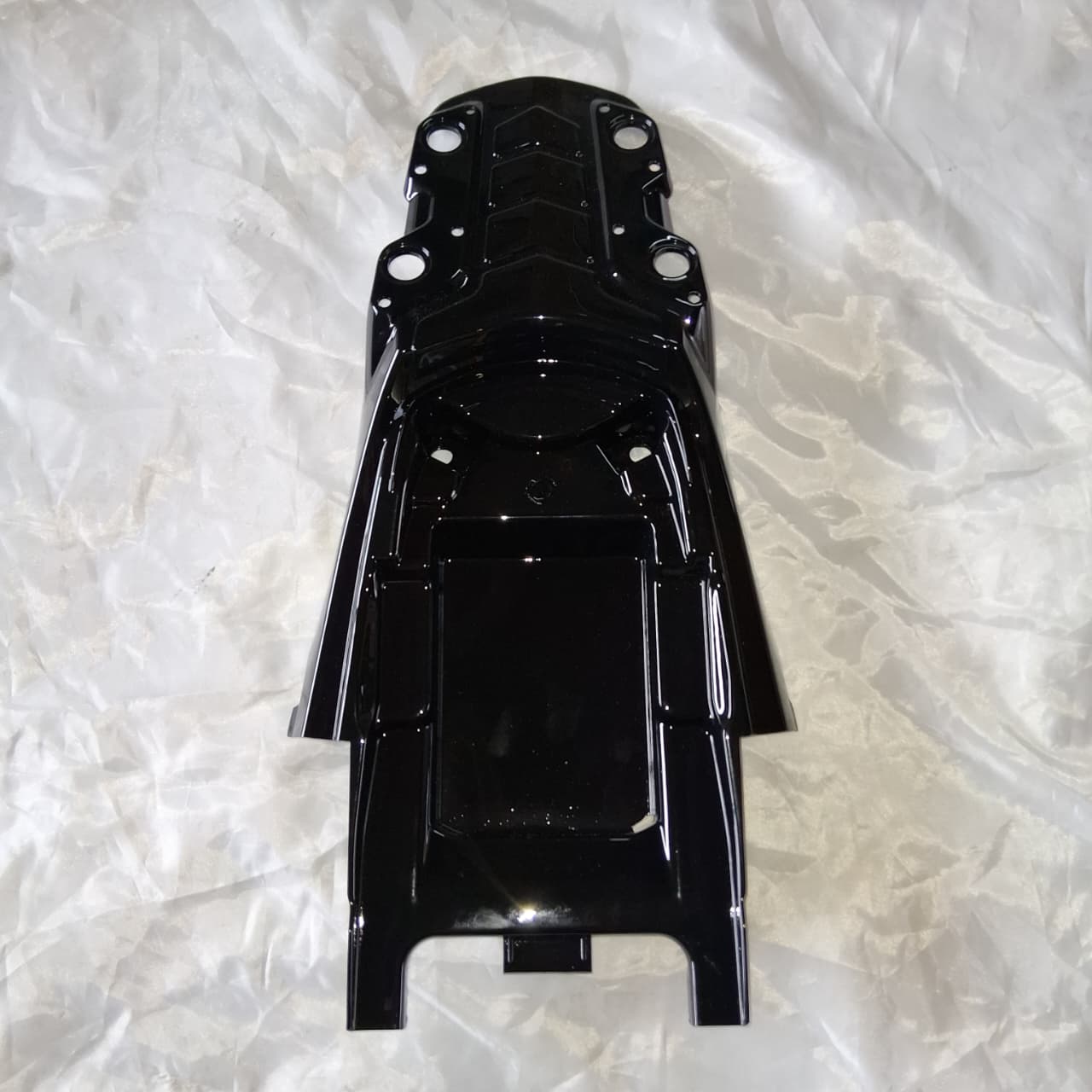 Covertor decorativo trasero negro (TX200NEW)Rear goods shelves cover(color:black)