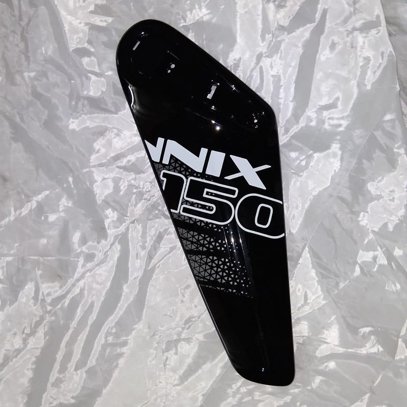 Panel central izquierdo del tanque de combustible verde con calcomania (MINNIX150) FUEL TANK LEFT MIDDLE PANEL MATT GREEN GC WITH STICKER ((MINNIX150) )