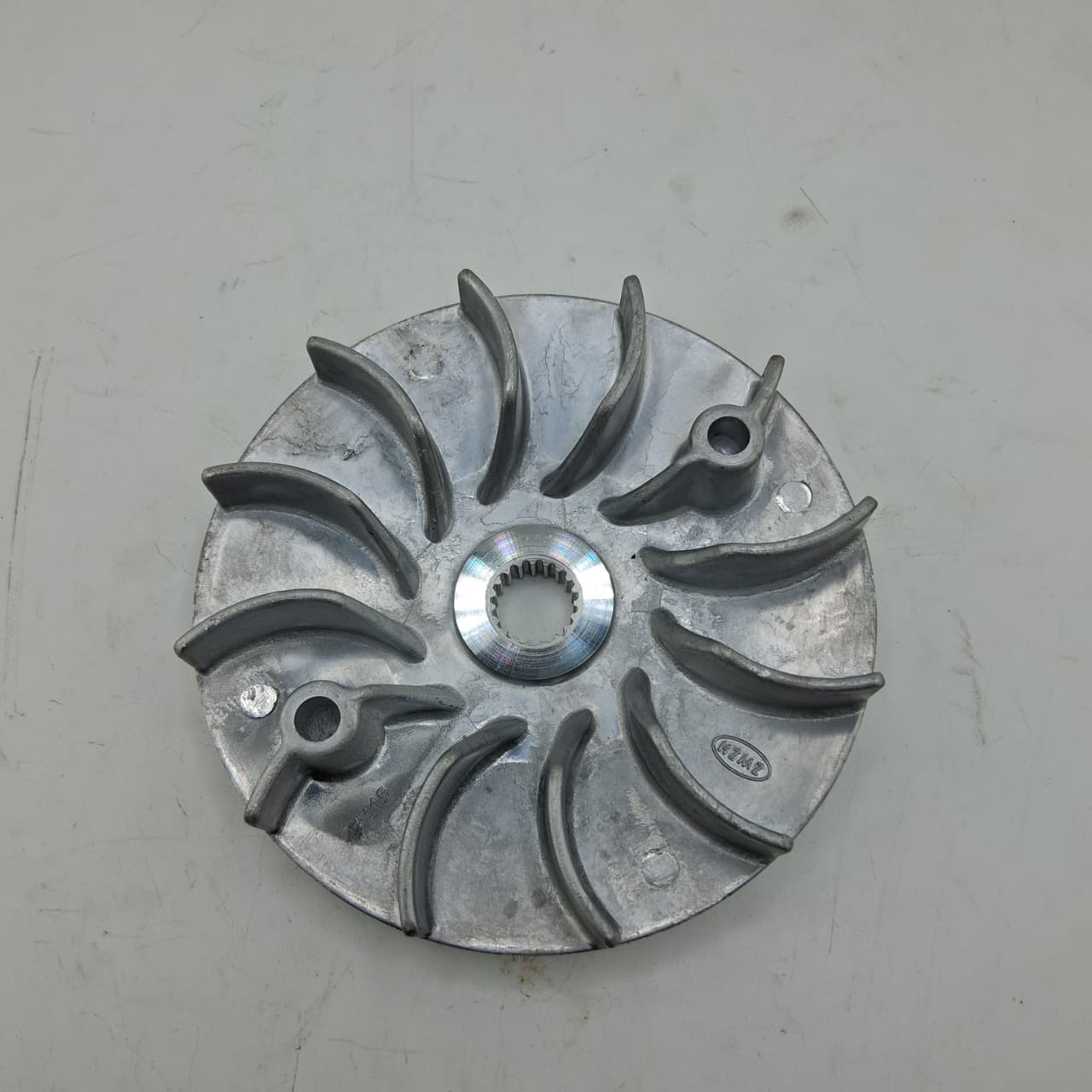 Plato izquierdo del variador (MINNIX150 / XROAD200) VARIATOR LEFT WHEEL