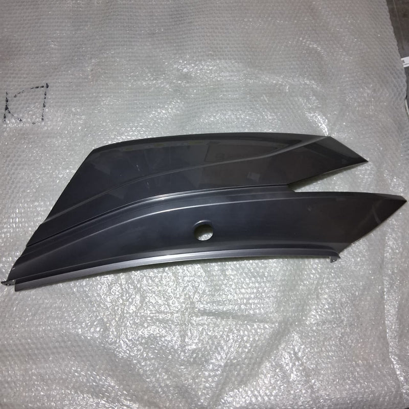 Covertor lateral derecho gris sin calcomanias (ZAFFERANO250)