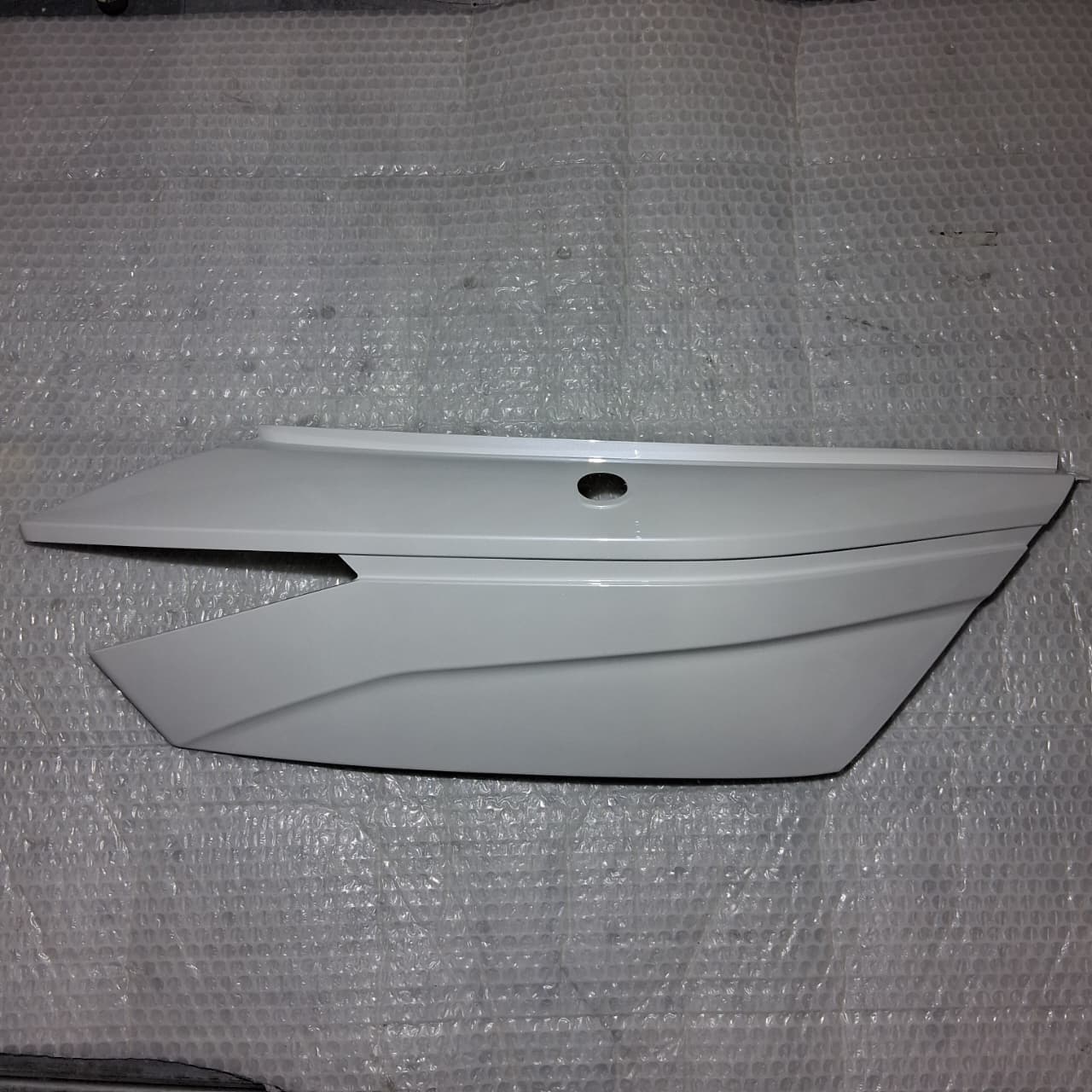 Covertor lateral derecho blanco (ZAFFERANO250)