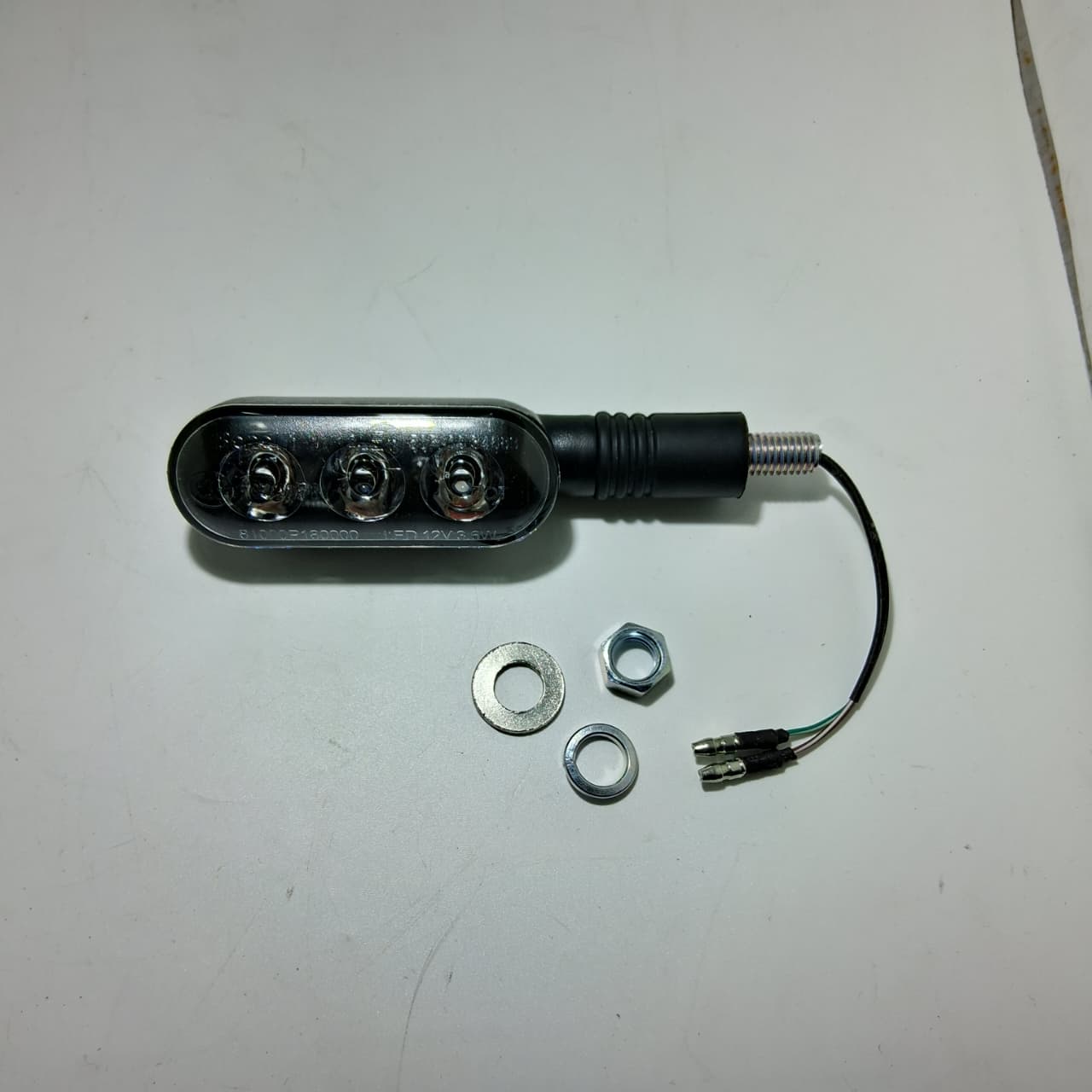 Direccional delantera derecha (LEONCINO500)