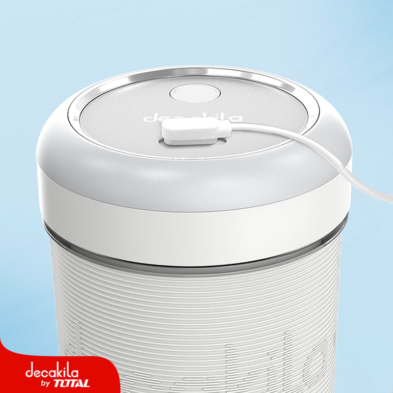 Licuadora portátil 300ml Potencia 50W  Cable USB para cargar