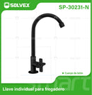 Llave de fregador color negro. Pluma Grifo de cocina alto con tubo de acero inoxidable y válvula de agua fría.