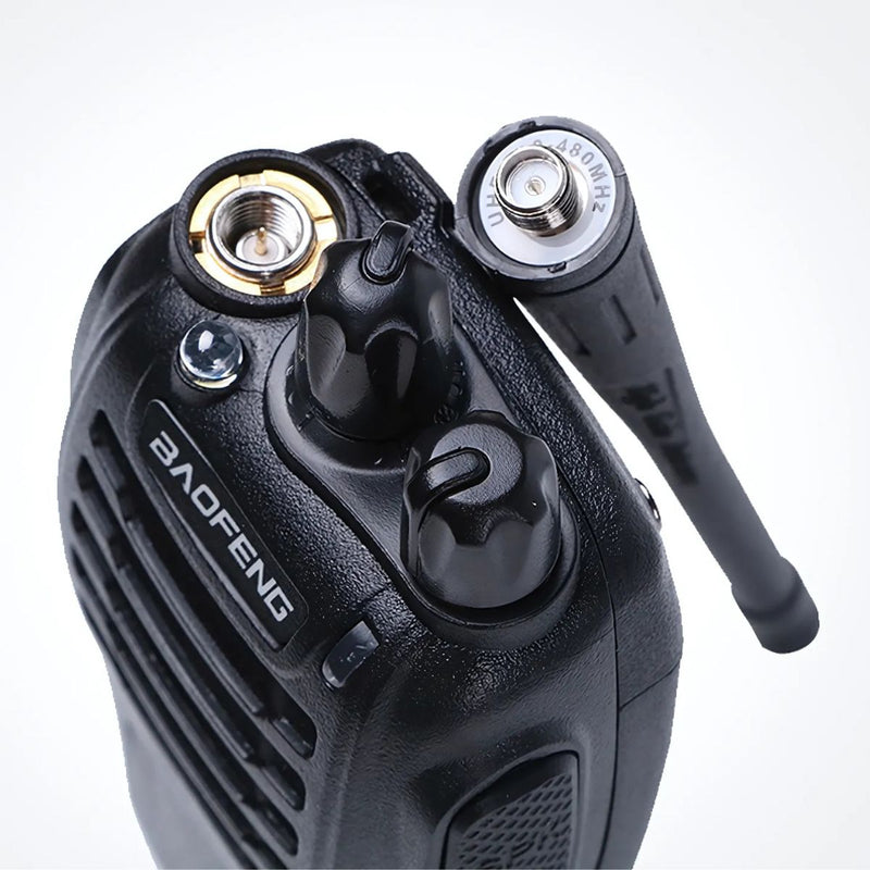 Radios Walkie Talkie De 2 Vías Y 16 Canales. Recargables Con Base De Carga. Color Negro (Pack De 4).