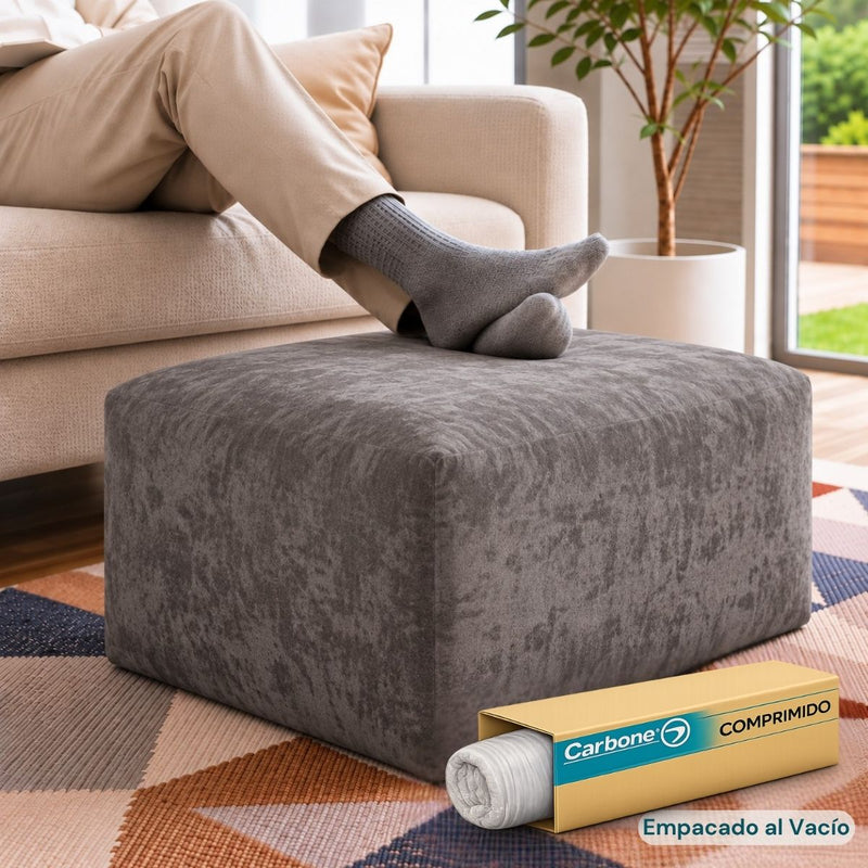 Ottoman Empacado al Vacío con Espuma 32D de Alta Densidad (65x48x27cm). Puff reposapiés. Color gris claro.