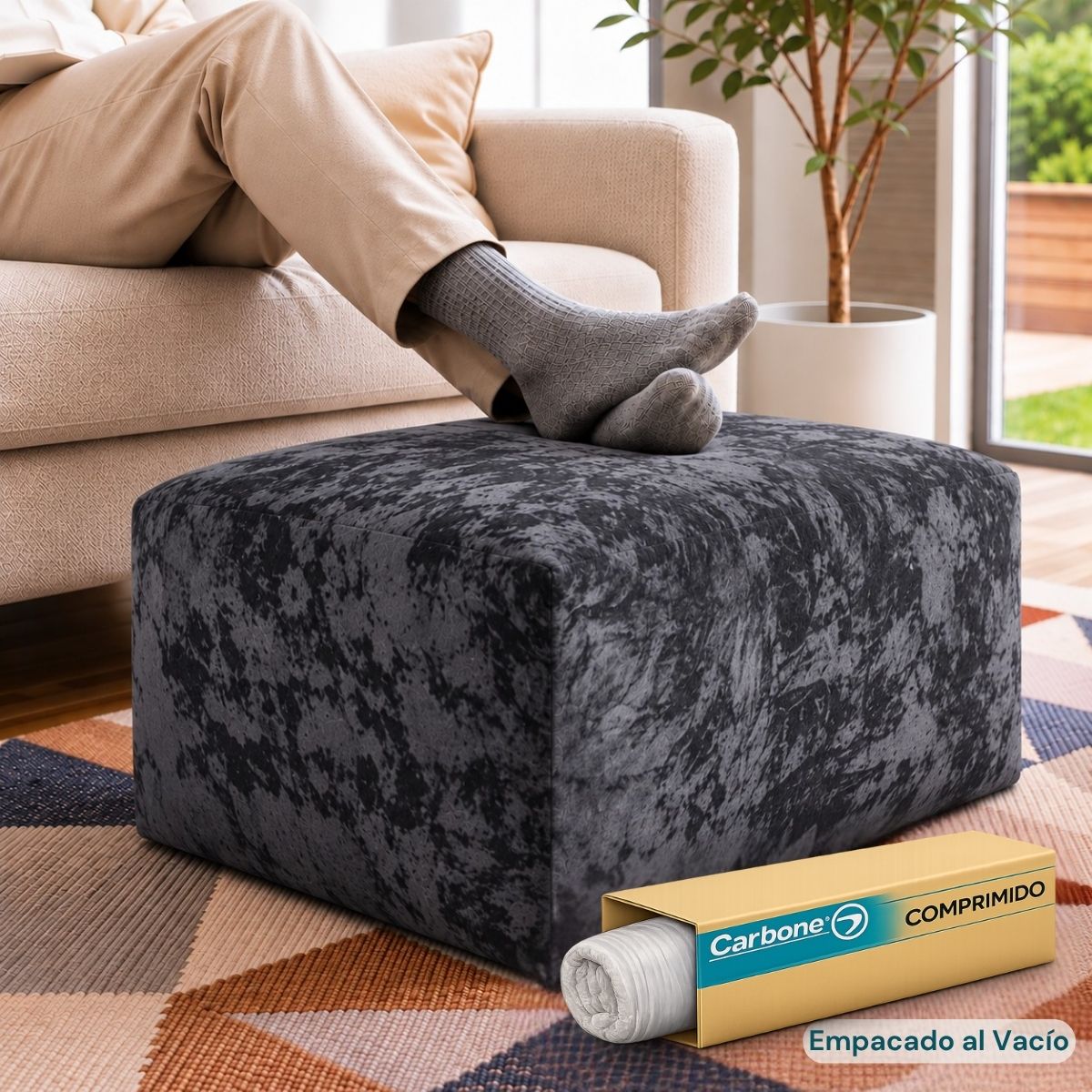 Ottoman Empacado al Vacío con Espuma 32D de Alta Densidad (65x48x27cm). Puff reposapiés. Color gris oscuro.