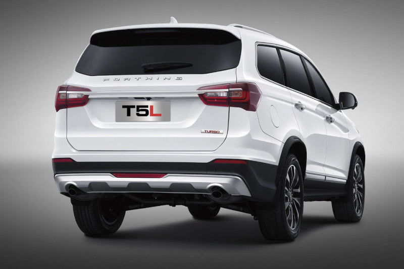 T5L SUV 7 Pasajeros Dongfeng Forthing 1.5T / 6AT automático . Confort Exterior Blanco / Interior Marron
