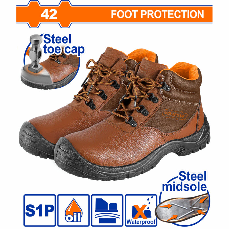 Botas de seguridad de Cuero Talla 42 Punta y Entresuela de Acero. Cierre con cordones. A prueba de agua. Se vende en par.