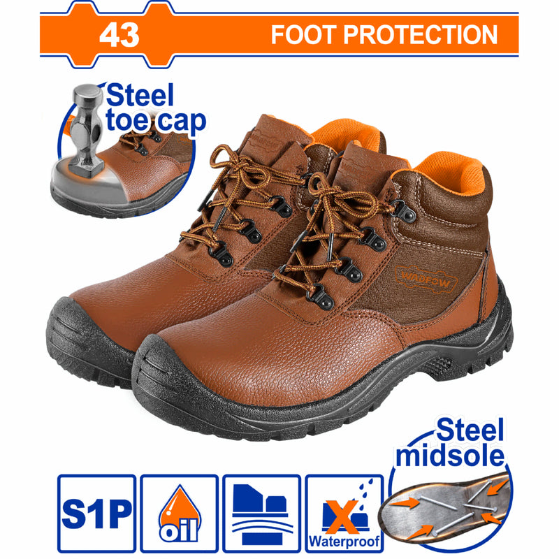 Botas de seguridad de Cuero Talla 43 Punta y Entresuela de Acero. Cierre con cordones. A prueba de agua. Se vende en par.