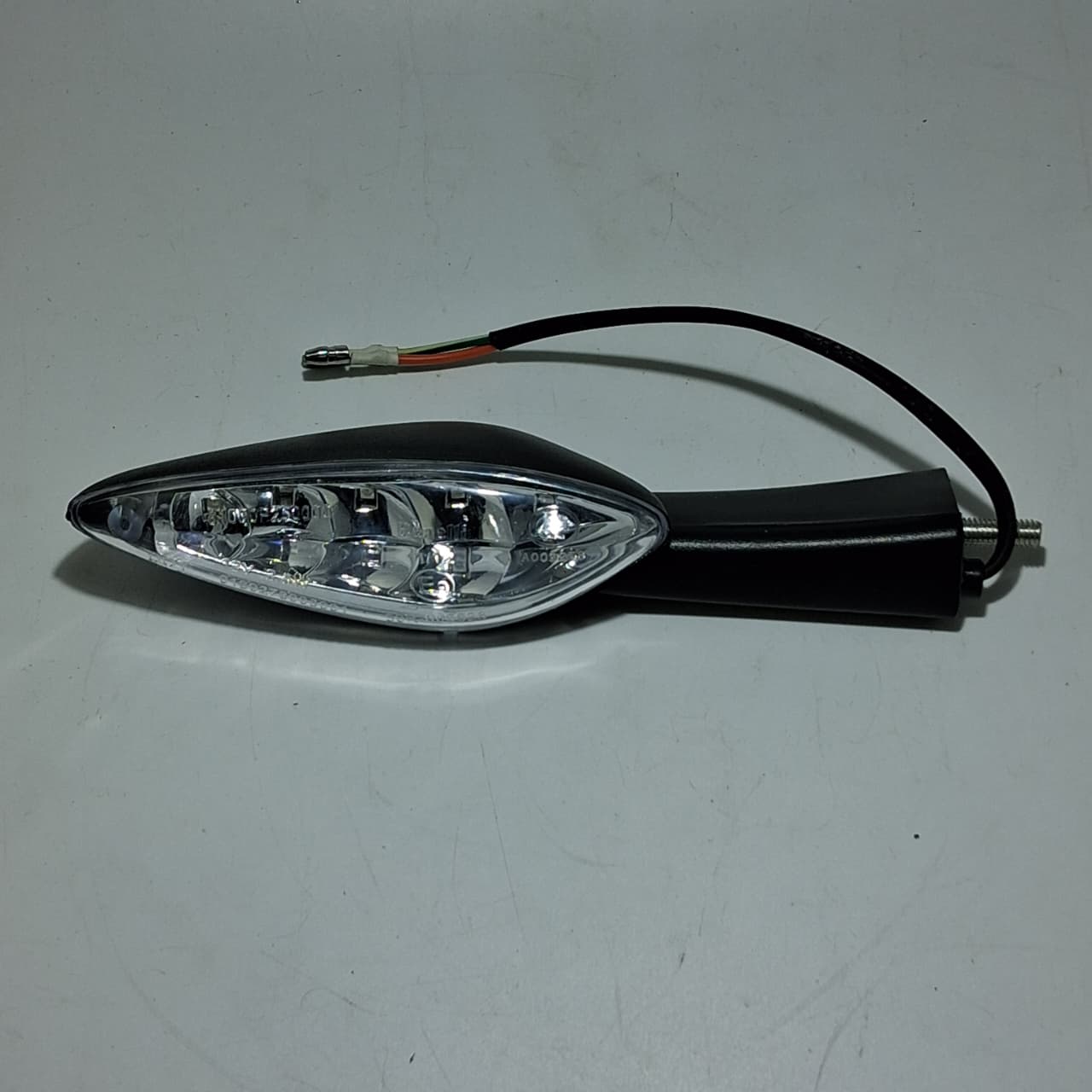 Direccional delantera derecha (TNT600)