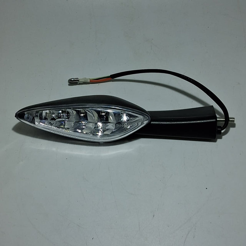 Direccional delantera derecha (TNT600)