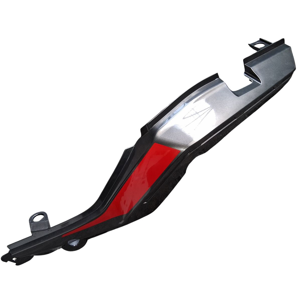 Covertor trasero izquierdo gris con calcomanias (TRK502X)